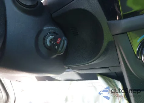 2016 Toyota Corolla S Plus z USA, uszkodzony, nr VIN 5YFBURHE2GP392061